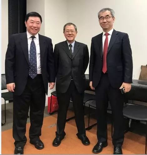 山東出版?zhèn)髅焦煞萦邢薰緝?nèi)容圖片展示